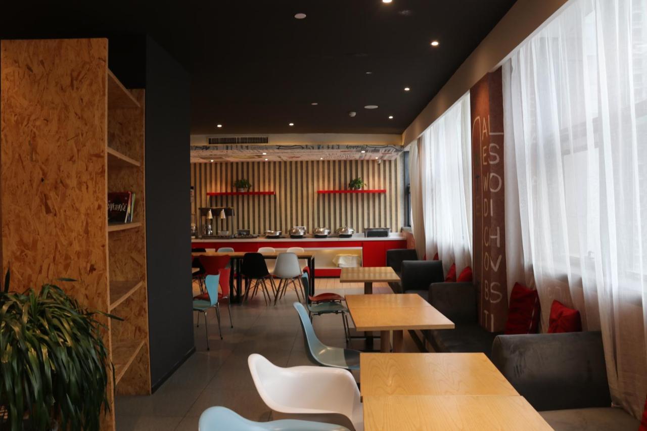 Ibis Chengdu Sm Square Hotel Eksteriør billede